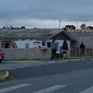 Adolescente é encontrado morto dentro de casa, em Rio Negro