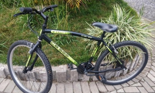 Carro colide com ciclista e foge sem prestar socorro em Mafra