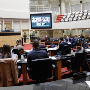 Auxílio emergencial de SC avança na Alesc