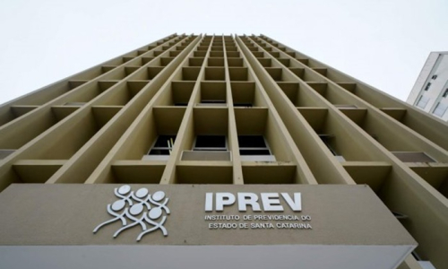 Reforma da Previdência será enviada em um mês para a Alesc