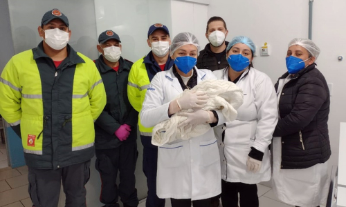 Bebê recém-nascida é encontrada abandonada em Três Barras