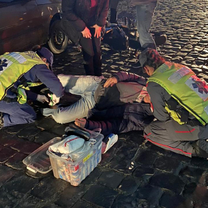 Motociclista é hospitalizado após acidente de trânsito na Vila Ivete