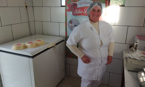 Conheça o Sítio Dossi especializado na produção de queijos coloniais