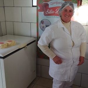 Conheça o Sítio Dossi especializado na produção de queijos coloniais