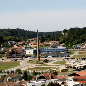 Em Rio Negrinho, prefeito boicota veículos de comunicação