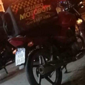 Moto é furtada no centro de Mafra