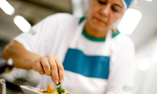 Educação de Mafra capacita merendeiras e lança desafio de receitas