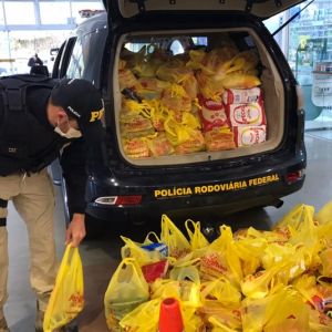 PRF realiza ação para arrecadação de alimentos no Planaltão
