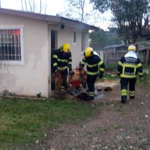 Homem dorme com panela no fogo, provoca princípio de incêndio e é resgatado em Mafra