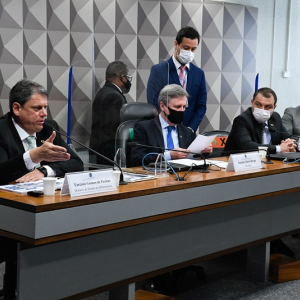 Acordo fechado no Senado garante continuidade das obras nas BRs em SC