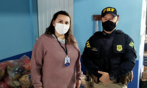 Atena recebe alimentos arrecadados em campanha nacional da PRF