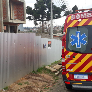 Homem cai de andaime a três metros de altura e fica ferido em Mafra