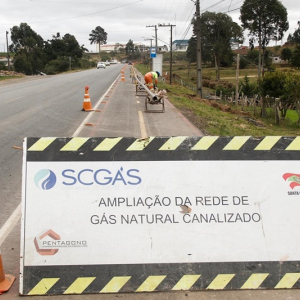 Rede de fornecimento de gás natural avança em SC