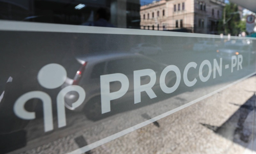 Procon-PR alerta consumidor sobre a importância de pedir a nota fiscal