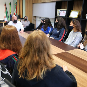 Vereadores mirins encerram mandato e visitam a prefeitura de Mafra