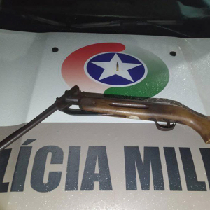 Polícia investiga ex-marido que esperava mulher com espingarda em Itaiópolis
