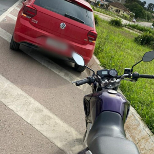 Motociclista fica ferida após colisão com carro na BR-116, em Mafra