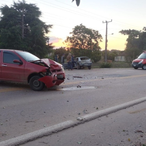 Colisão entre Palio e Gol é registrada na SC-477, em Itaiópolis