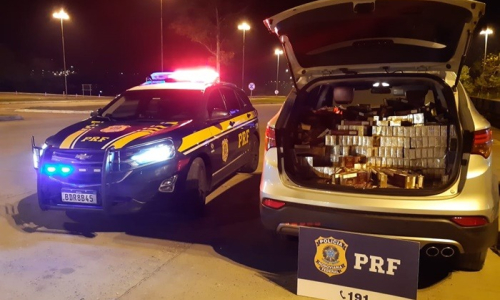 PRF apreende 8 mil maços de cigarros contrabandeados em Rio Negro
