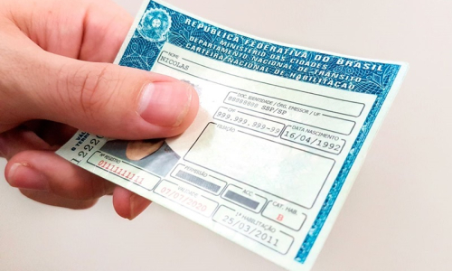 Projeto pode diminuir para 16 anos idade mínima para dirigir