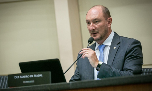 Mauro Nadal destaca harmonia entre os poderes após assumir governo de SC