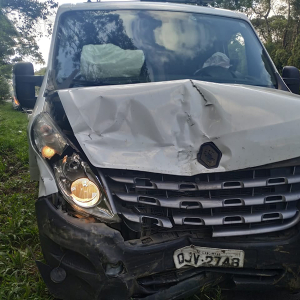 Prefeitura de Canoinhas diz que acidente com ambulância na BR-280 foi por falha na sinalização