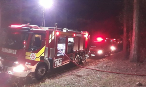 Casa vazia é alvo de incêndio no interior de Mafra