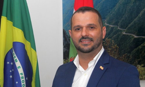 “O verão em Santa Catarina será do turista interno”, afirma presidente do Santur
