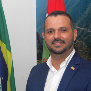 “O verão em Santa Catarina será do turista interno”, afirma presidente do Santur