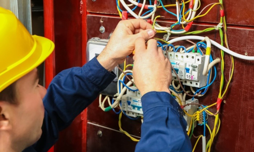 Sine tem vagas para eletricista e inspetor de qualidade em Rio Negro
