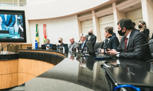 Governador encaminha para Alesc reajuste dos servidores