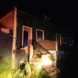 Após 7 meses, estrutura de antiga cooperativa é atingida por mais um incêndio em Mafra
