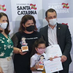 Aluna de Mafra é premiada na 3ª edição do Prêmio Honestidade nas Escolas