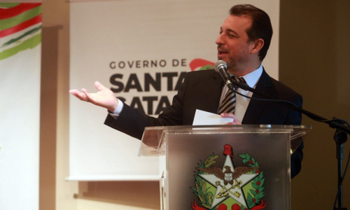 Plano 1000 reforça política municipalista de Carlos Moisés