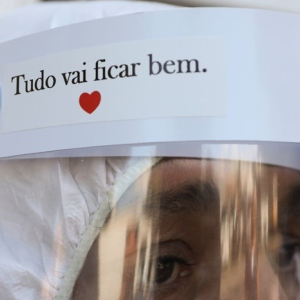 UFF comprova ineficácia de equipamento de proteção de dentistas