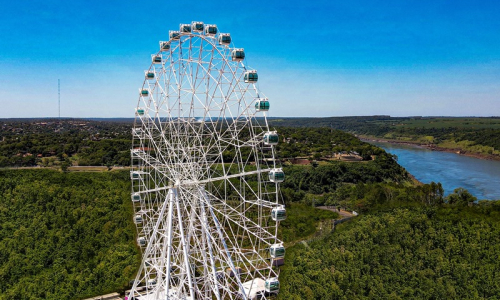 Com roda-gigante, Foz do Iguaçu reforça retomada do turismo