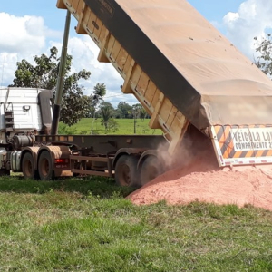 Produtores rurais podem ter acesso gratuito a calcário em Rio Negro