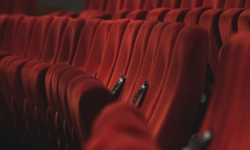 Em novo decreto, Mafra libera atividades em cinemas