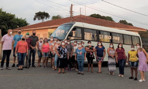 Assistência Social promove roteiro de viagens para grupos de idosos de Rio Negro