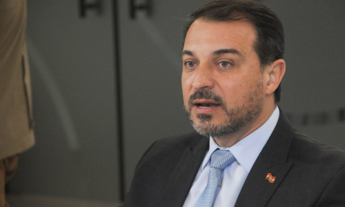 Governadores decidem congelar ICMS sobre combustíveis