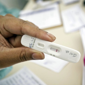 Anvisa aprova uso e comercialização de autoteste para covid-19