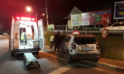 Acidente seguido de atropelamento deixa ciclista ferido em Mafra
