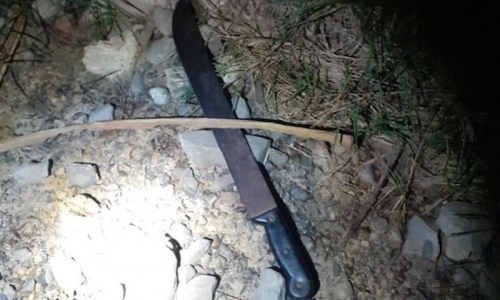 Homem é autuado após ameaçar e ferir jovem com facão em Mafra