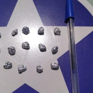 Homem é flagrado com 15 pedras de crack na Vila das Flores