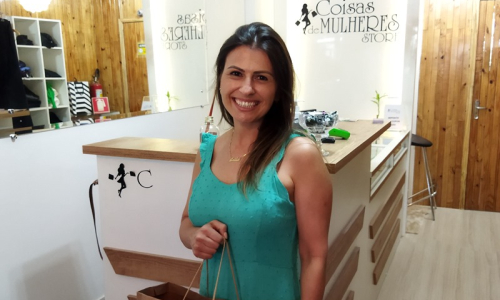 Loja Coisas de Mulheres reinaugura em novo endereço