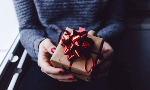 Confira 5 dicas de presentes para surpreender no Dia da Mulher