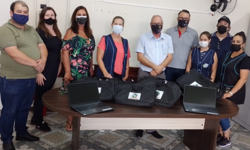 Após caso de furto, Educação se mobiliza e empresta notebooks para Escola Celso Catalan