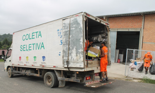 Confira o cronograma semanal da coleta seletiva em Mafra