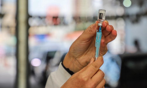 Confira o cronograma de vacinação itinerante contra a covid-19 em Rio Negro