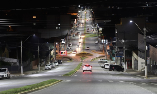 Rio Negro substitui lâmpadas convencionais por luminárias de LED em três ruas